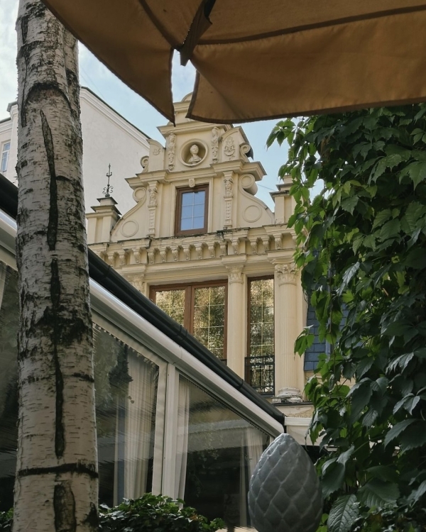 Куда не стыдно привести гостей из Италии.