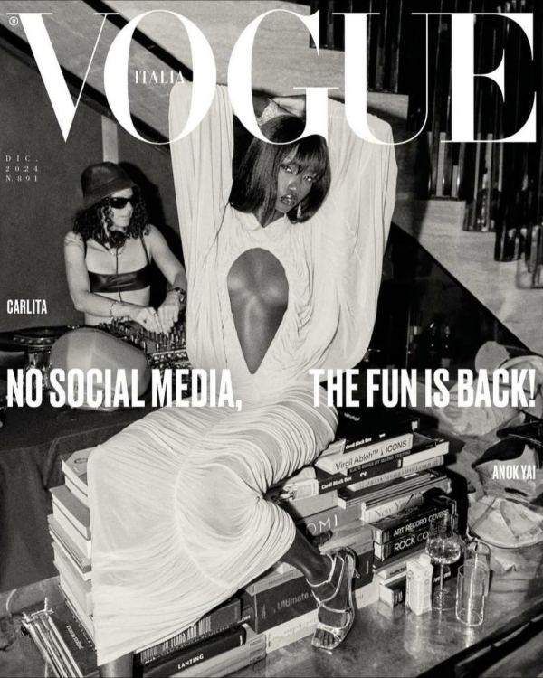 Не одна, а сразу шесть декабрьских обложек