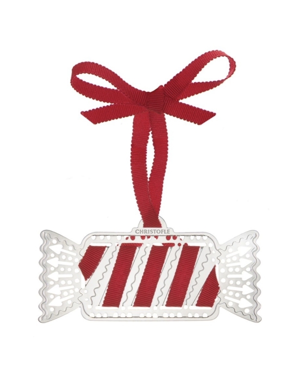 Как украсить елку на Новый год 2025?