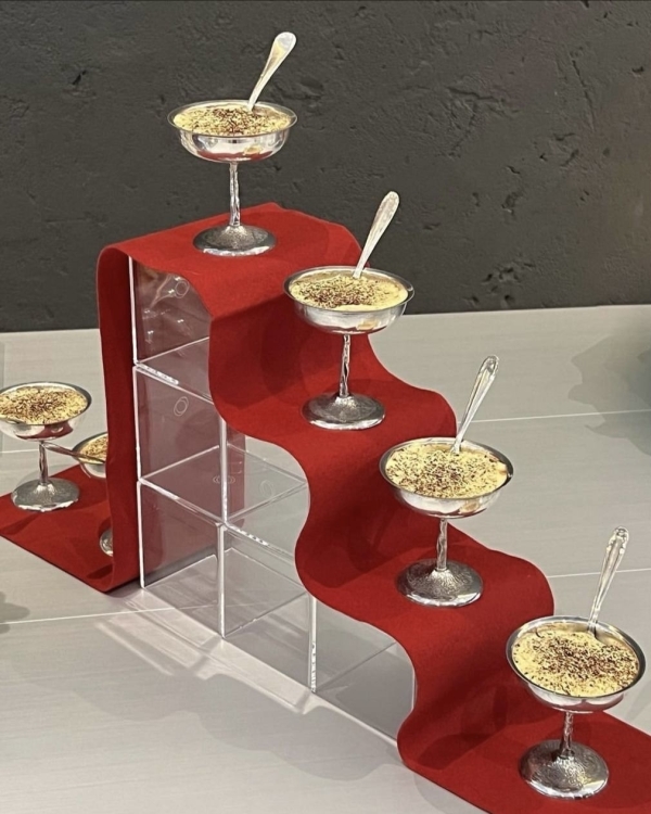 Металлик, объемы и отсутствие тарелок. Тренды зимнего