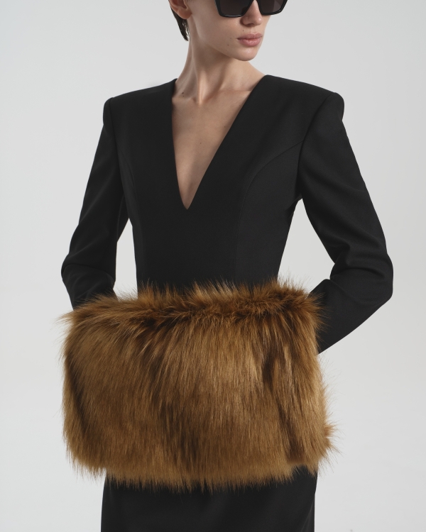 Главные модные аксессуары для невест этой зимы