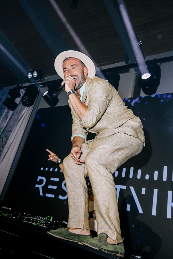 Ведущие Максим Маркевич