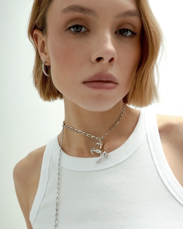 На коне: стильные аксессуары с символом 2026