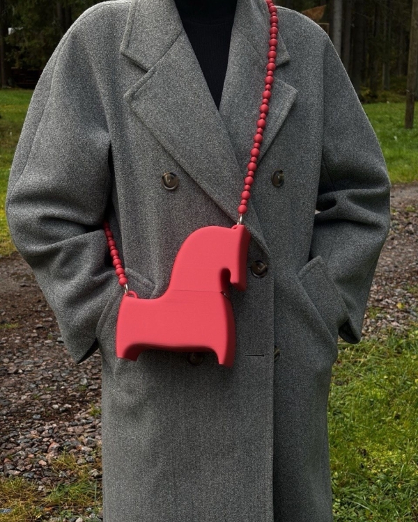 На коне: стильные аксессуары с символом 2026