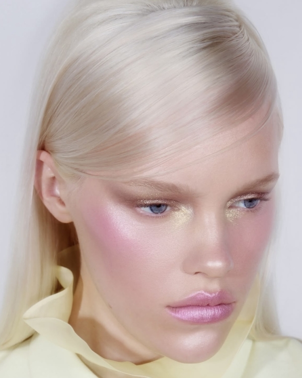 Макияж на Новый год — 2026, который