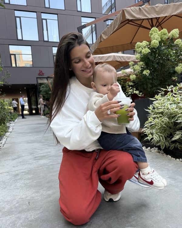 С Днем матери! Вдохновляемся звездными героинями