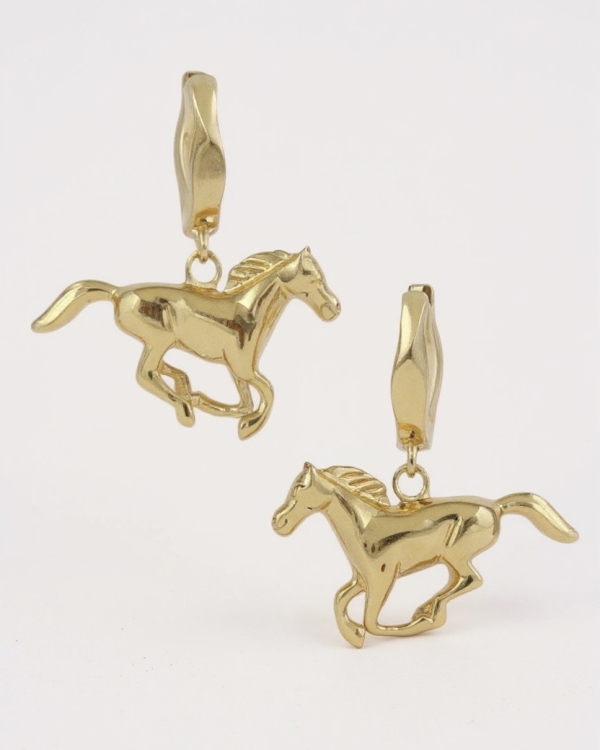 На коне: стильные аксессуары с символом 2026