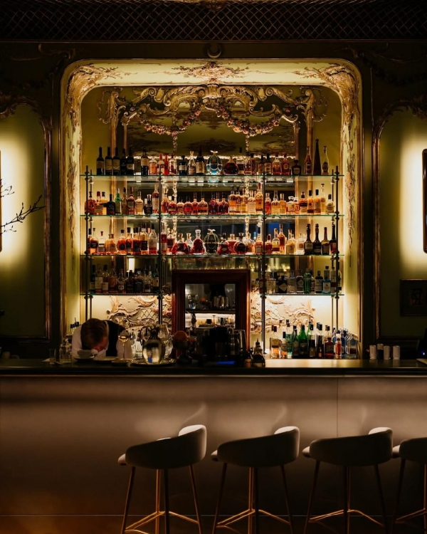 20 ресторанов Москвы, которые впечатлят на первом