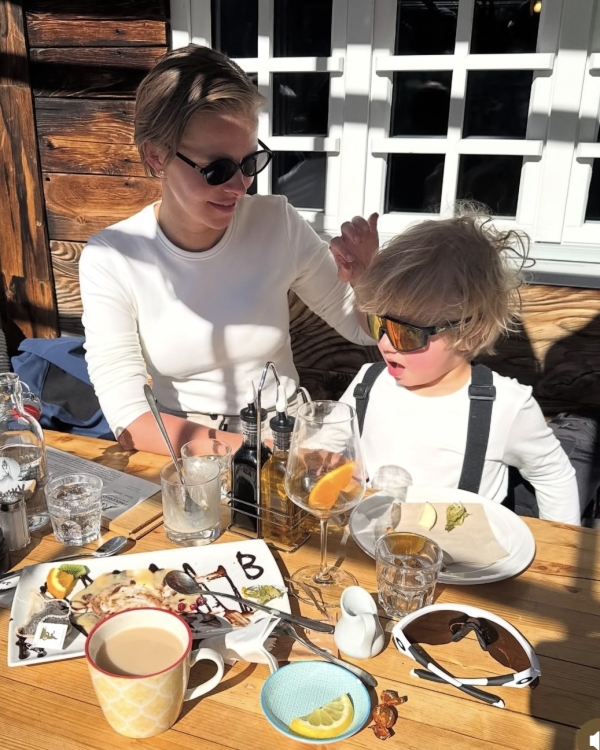 С Днем матери! Вдохновляемся звездными героинями