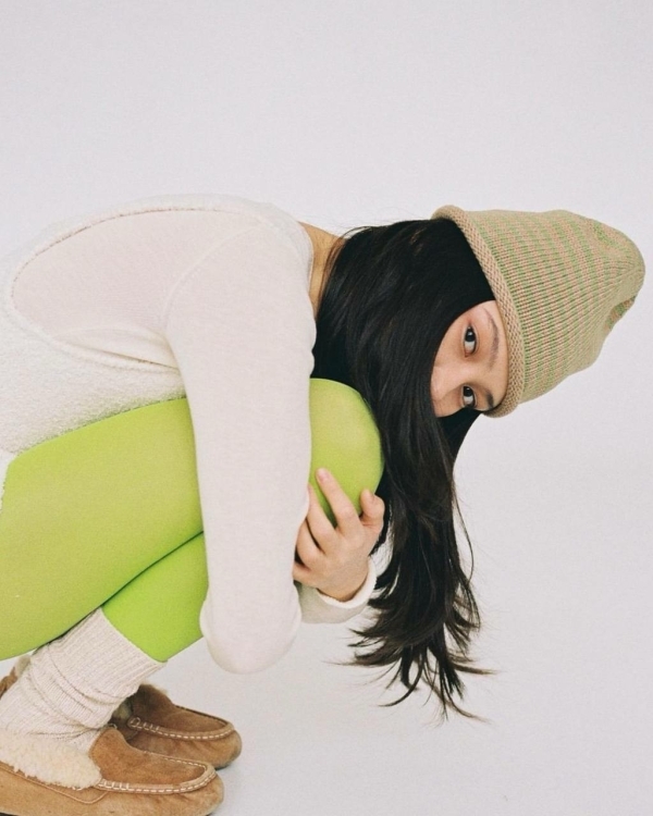 Шапки, капоры, повязки и другие головные уборы,