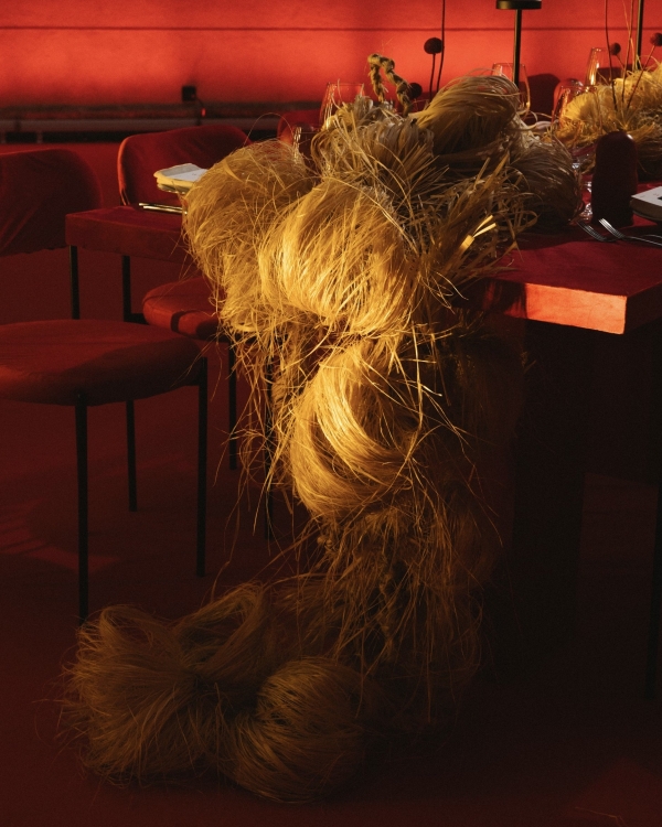 Конструктивизм, сочный красный и эстетика a la