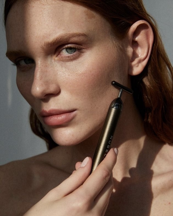 Идеи подарков на День матери 2025