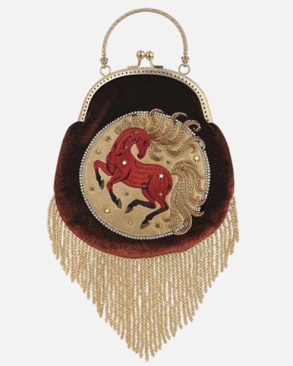 На коне: стильные аксессуары с символом 2026