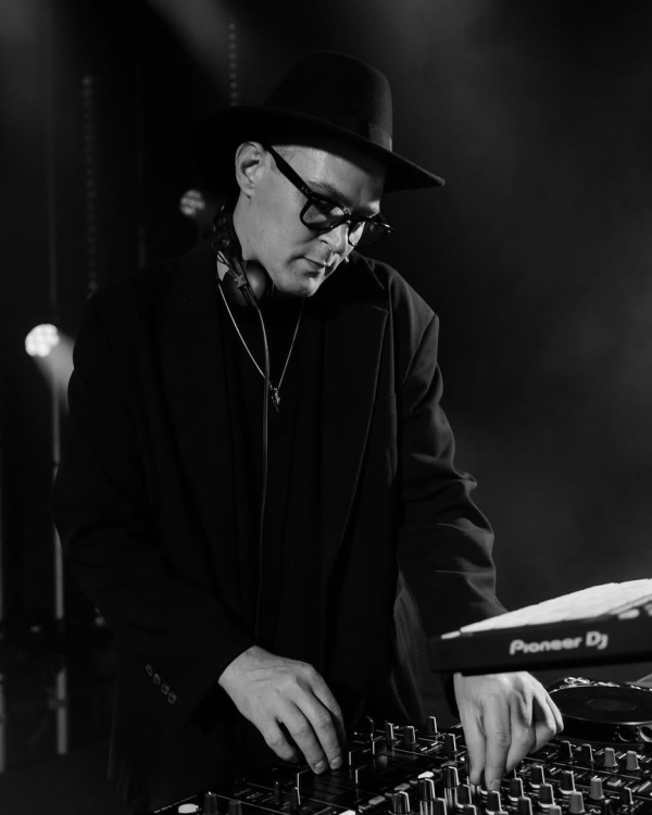 Лучшие диджеи Москвы