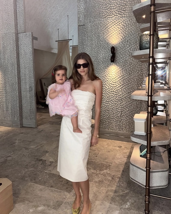 С Днем матери! Вдохновляемся звездными героинями