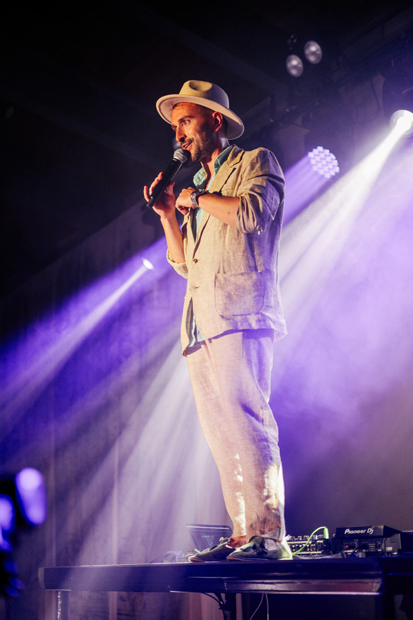 Ведущие Максим Маркевич