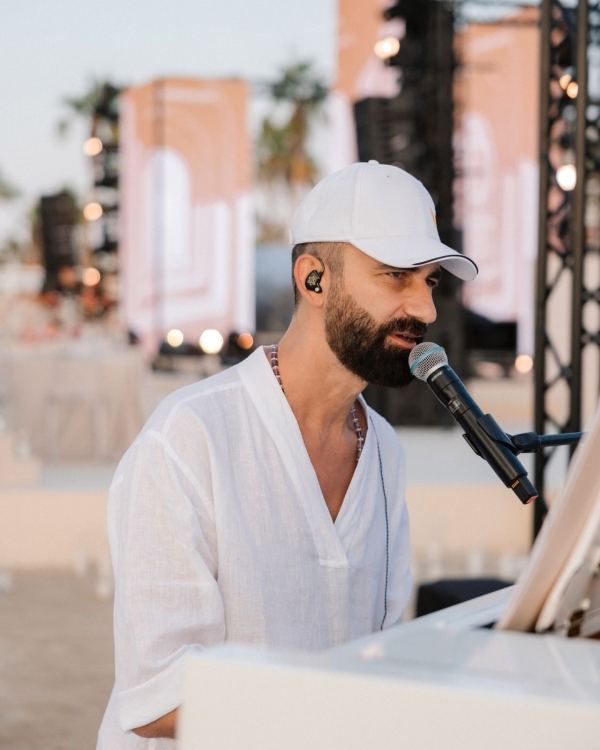 Звезда на вашей свадьбе. Royal Wedding о