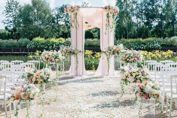 Самое нежное чувство: свадьба Насти и Леши