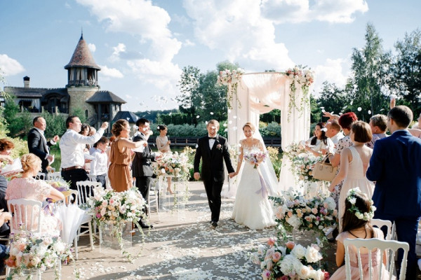 Самое нежное чувство: свадьба Насти и Леши