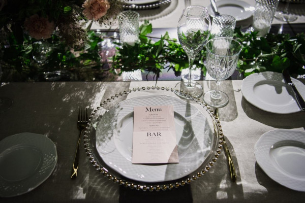 Свадьба в пространстве винного завода