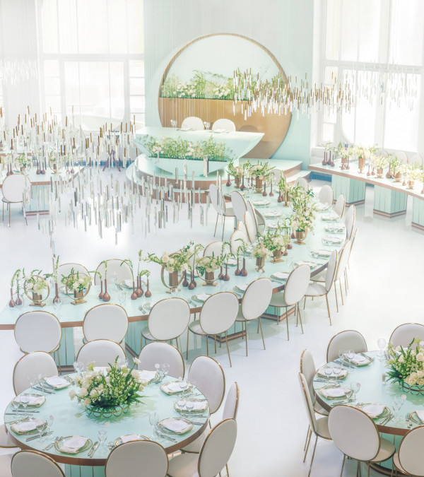 Трендсеттер в масштабном оформлении: история и работы