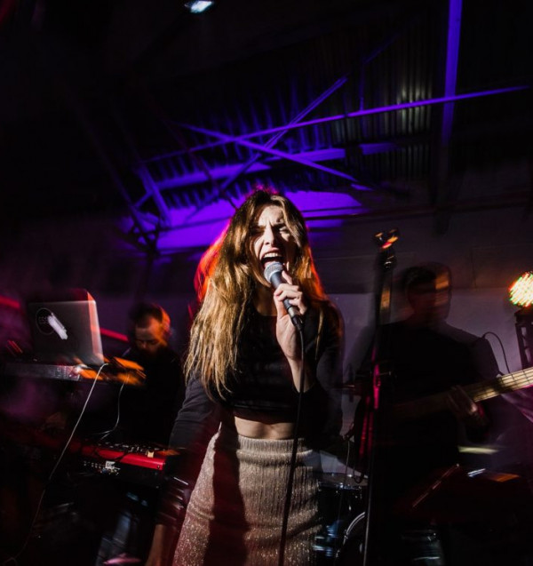 Свадьба в пространстве винного завода