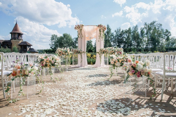 Самое нежное чувство: свадьба Насти и Леши