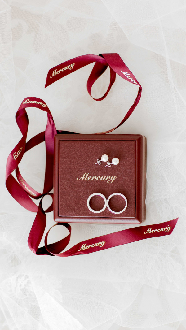 Летняя свадьба среди сосен