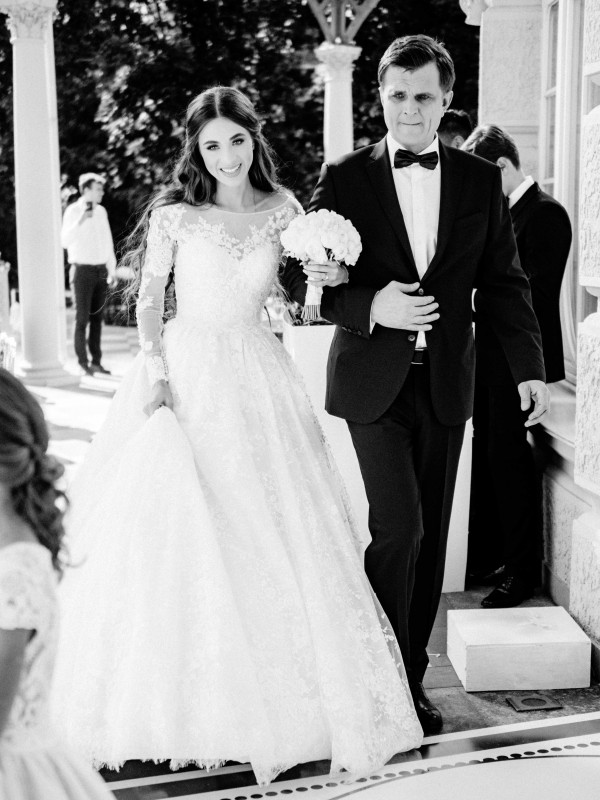 Белоснежная свадьба на берегу озера