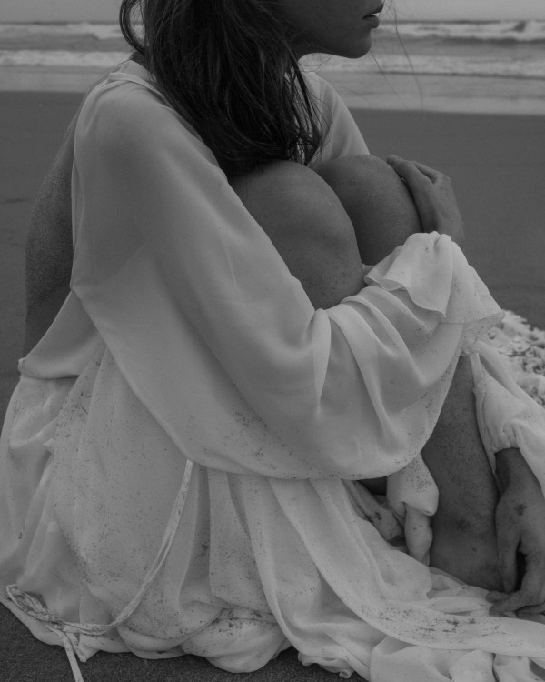 Предсвадебная съемка на берегу океана