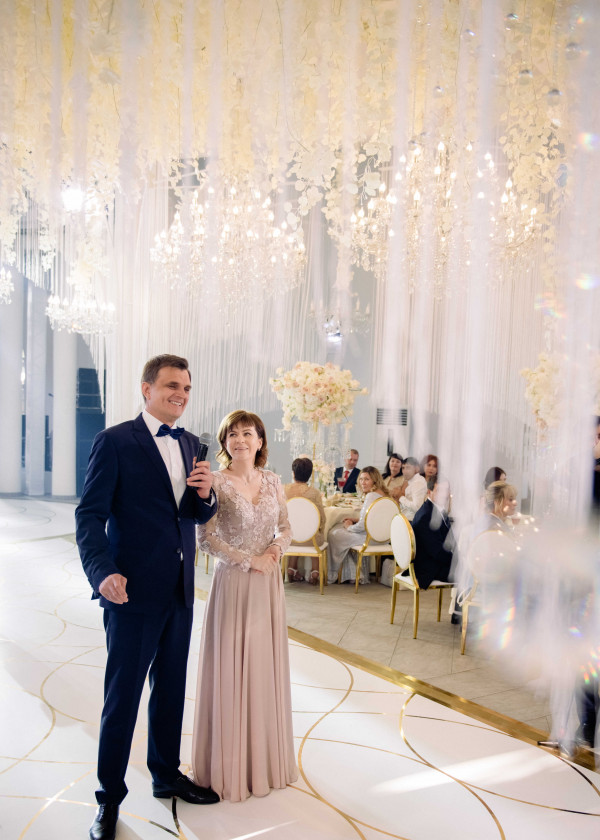 Белоснежная свадьба на берегу озера