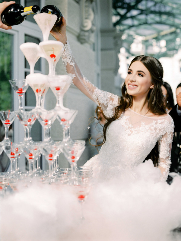 Белоснежная свадьба на берегу озера