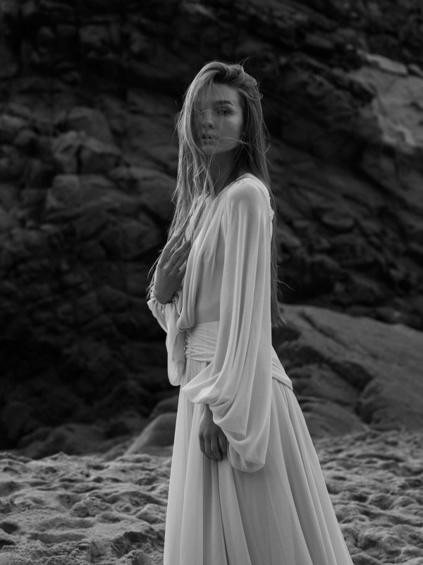 Предсвадебная съемка на берегу океана