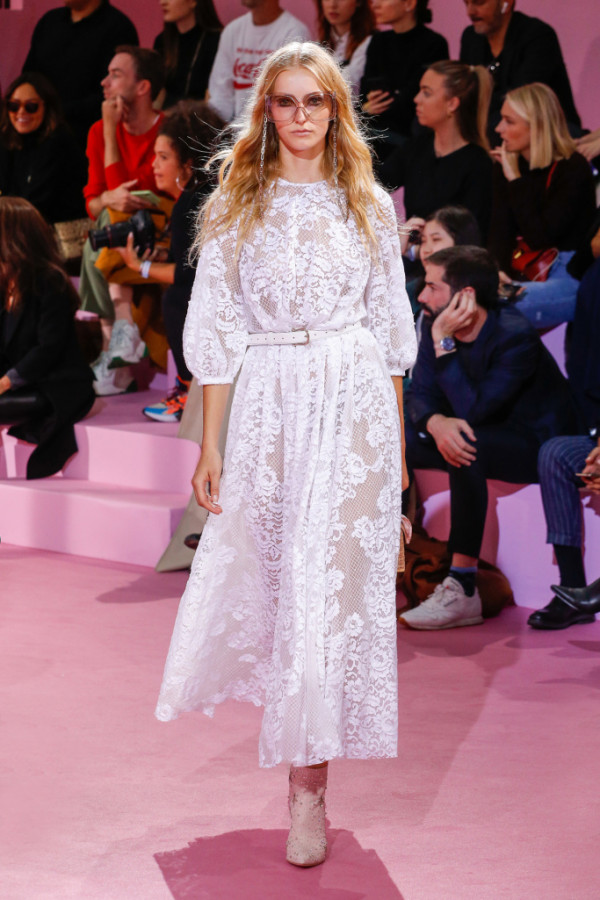 15 лучших свадебных платьев Недели моды в