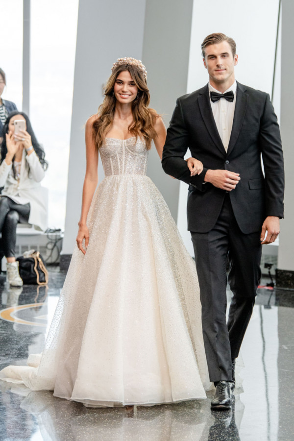 Какие платья будут выбирать невесты в 2020