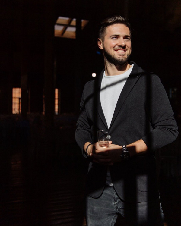 Диджеи Александр Детистов