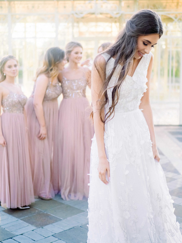 Белоснежная свадьба на берегу озера