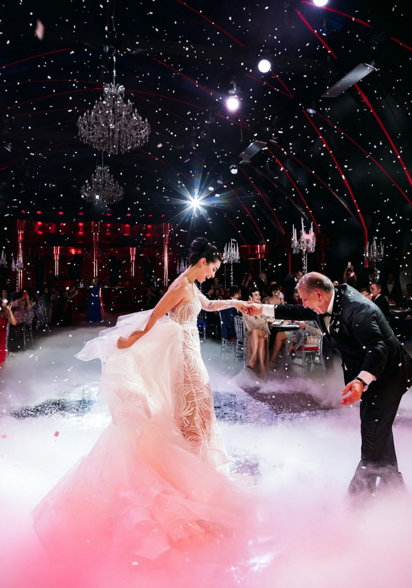 Как создавалась мультимедийная свадьба в старинном замке