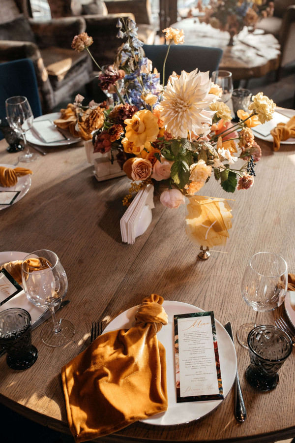 Оформление свадьбы в золотых оттенках: 6 идей