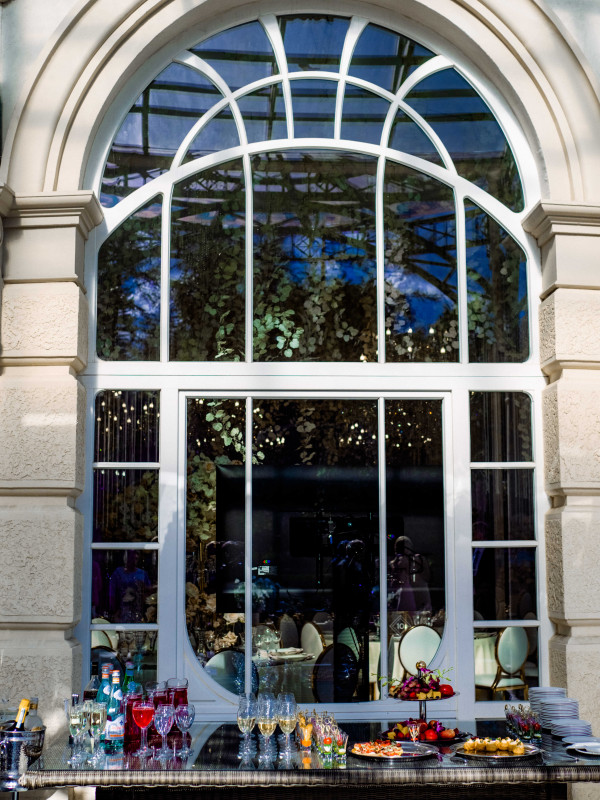 Белоснежная свадьба на берегу озера