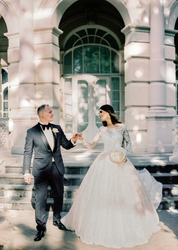 Белоснежная свадьба на берегу озера