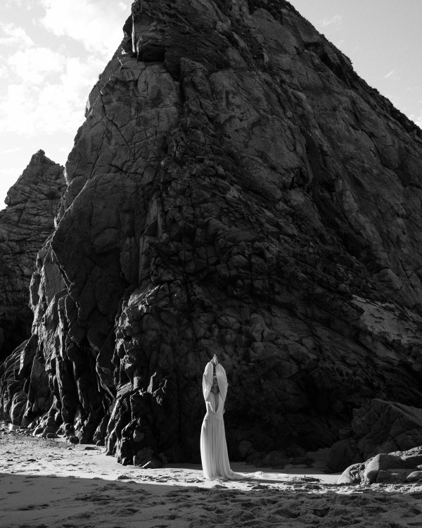 Предсвадебная съемка на берегу океана