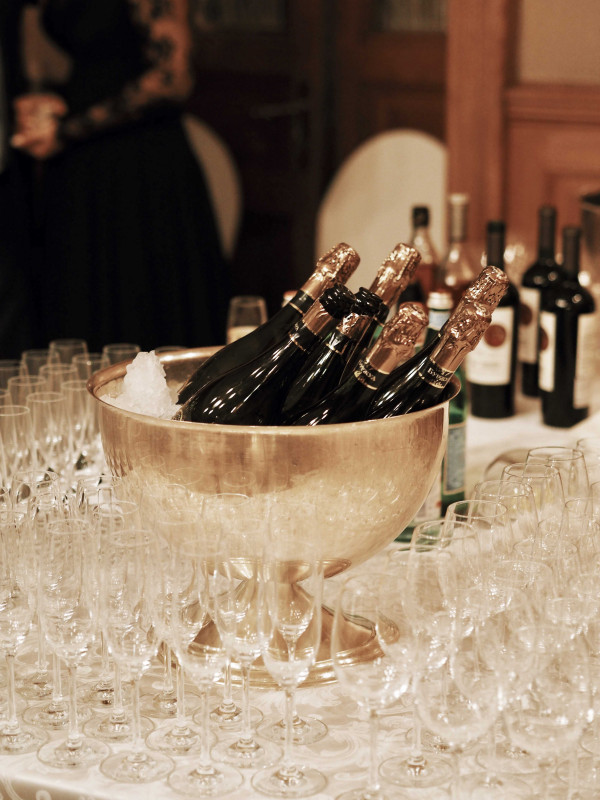 Оформление свадьбы в золотых оттенках: 6 идей