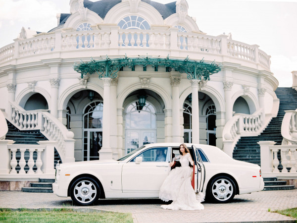 Белоснежная свадьба на берегу озера