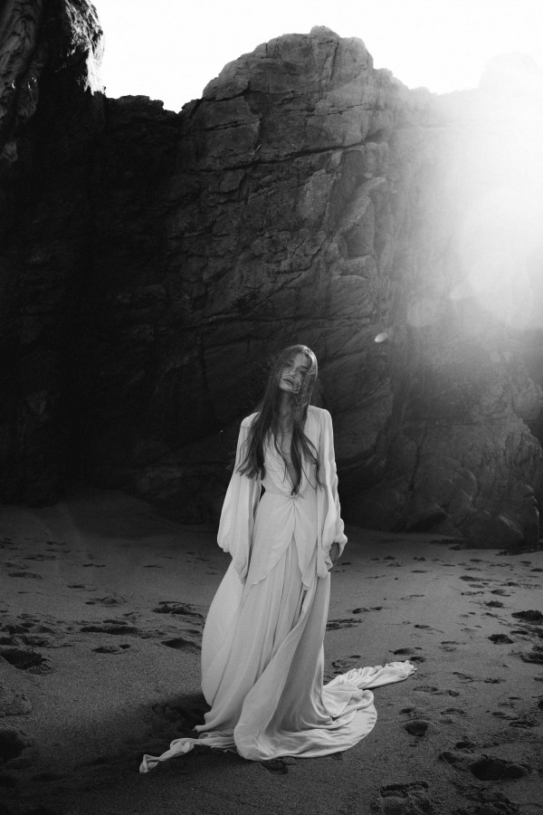 Предсвадебная съемка на берегу океана