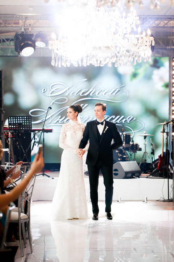 Летняя свадьба среди сосен