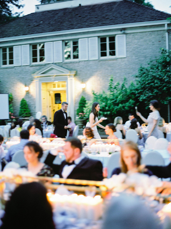 Смазанные свадебные снимки — тренд, а не