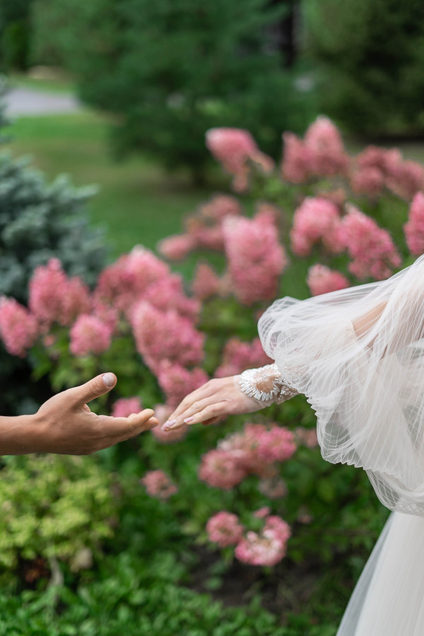 Свадьба с сухоцветами и декором в оттенке