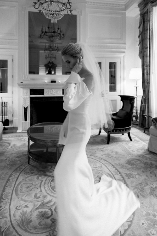 Смазанные свадебные снимки — тренд, а не