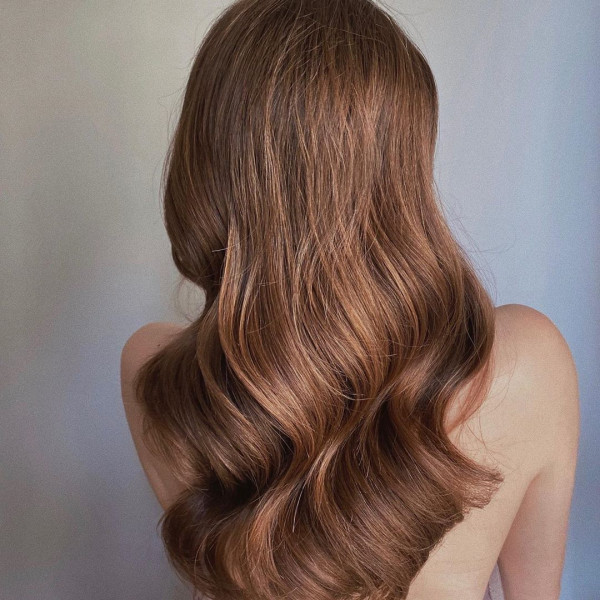 Надоели небрежные пучки? Выбирайте «волну» для свадебной